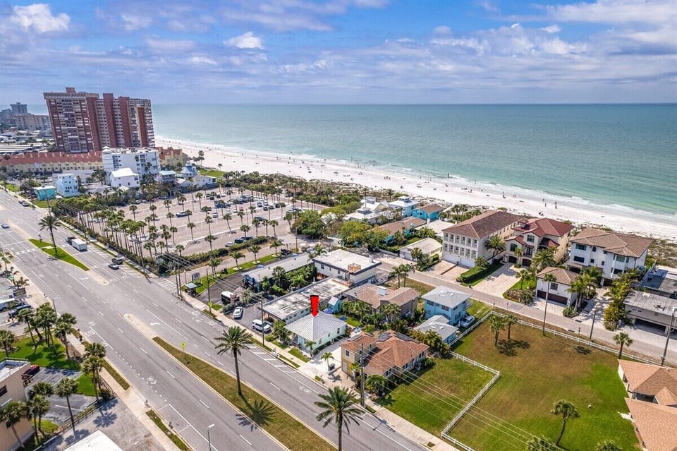 Steps to the Gulf of Mexico!