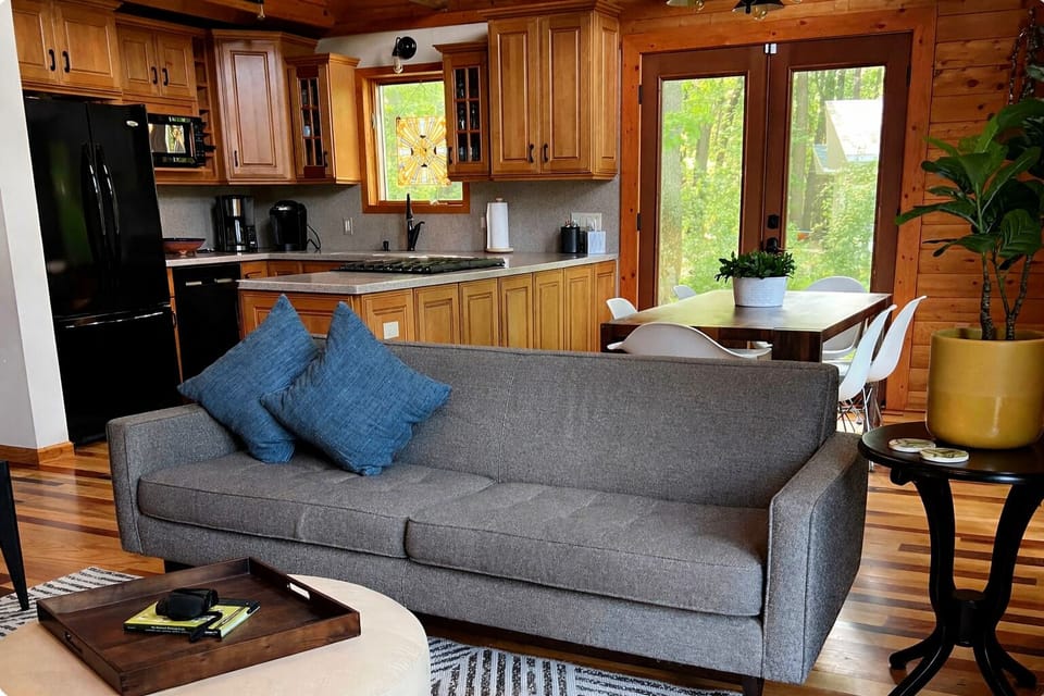 Main Floor Living, Kitchen and Dining
