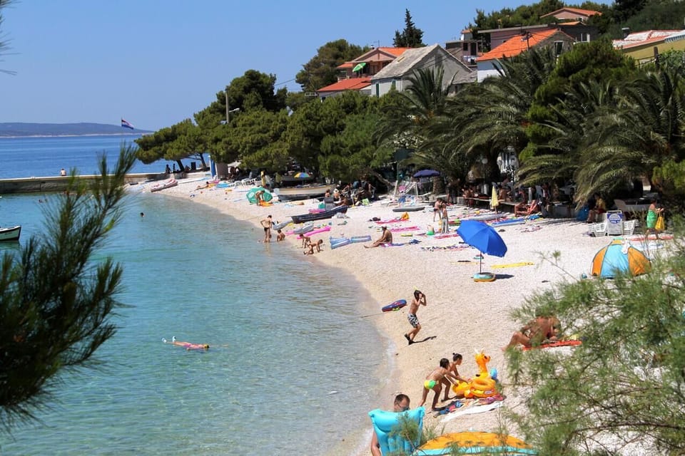 Nearby beaches