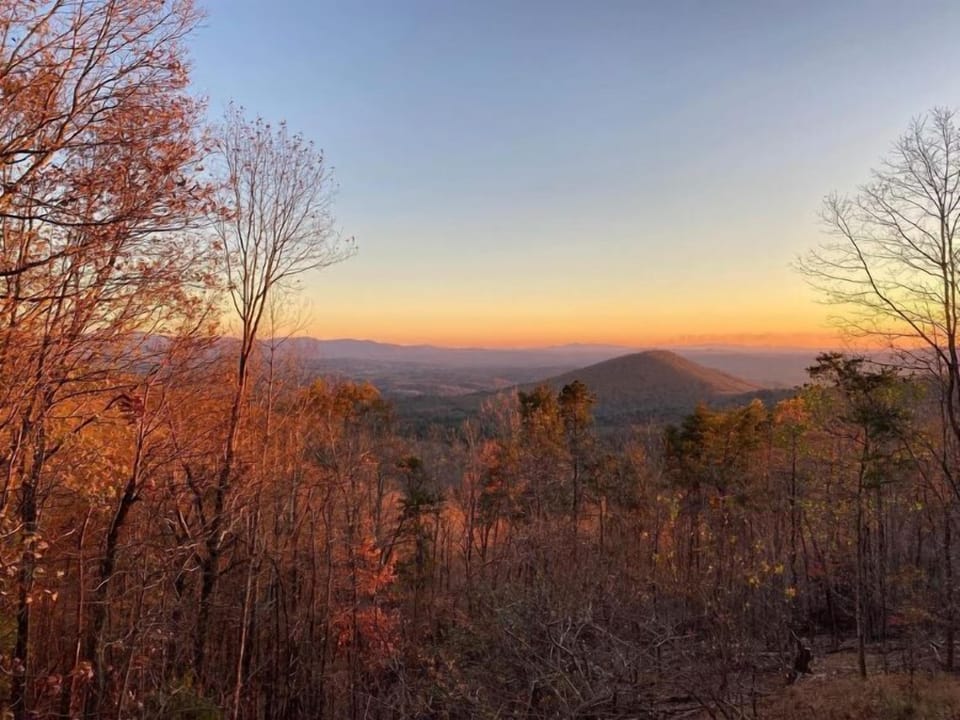 Whiskey Bear - Absolutely Stunning Sunsets At This Fabulous North Georgia Vacation Rental