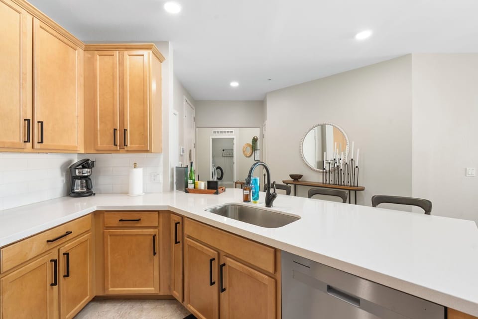 Large kitchen breakfast island