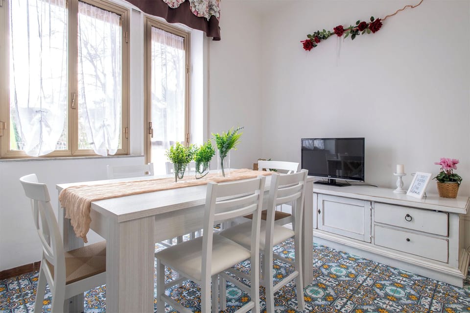 ClickSardegna Alghero Villa Dune 50m. from the beach with garden for 12 guest