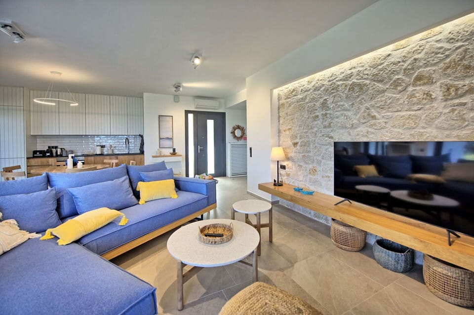 Kitchen, Living Room