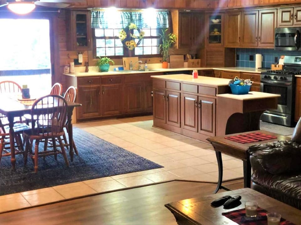 Open concept Dining area and Kitchen