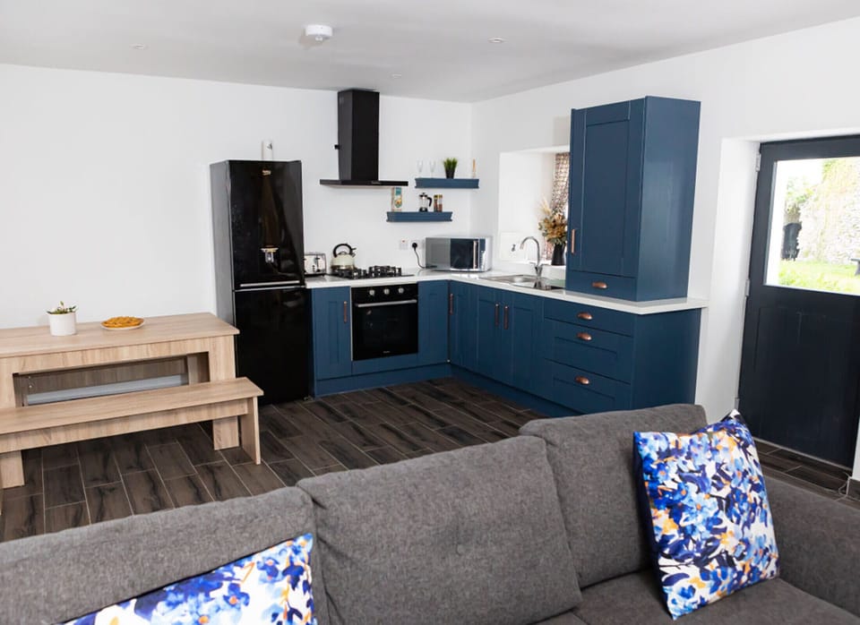 Shannon Castle Holiday Cottages Type B , Riverside Holiday Accommodation Available in Ballysteem, County Limerick