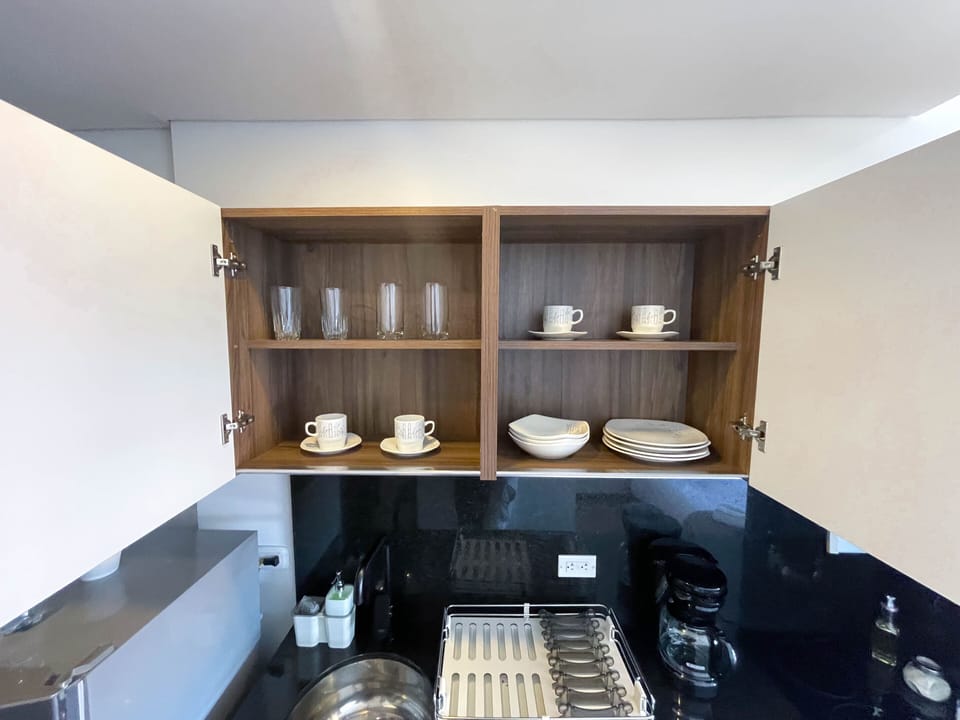 Vajilla para dos personas / Tableware for two people