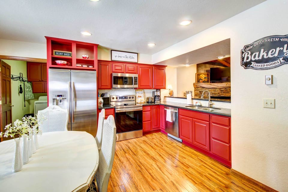 Kitchen | Cooking Basics & Spices | Dishware & Flatware | Crockpot | High Chair
