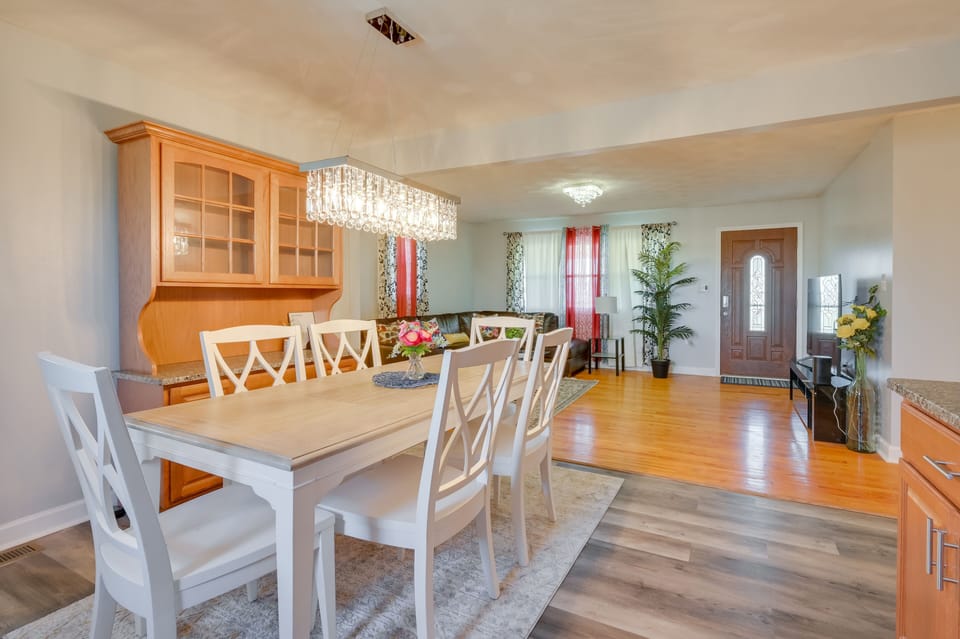 Dining Area | Dishware/Flatware | 1st Floor