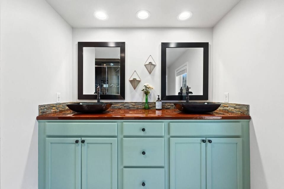 Bathroom #1: top floor, en suite for bedroom #1