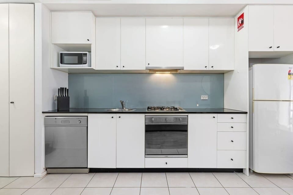 An equipped kitchen.