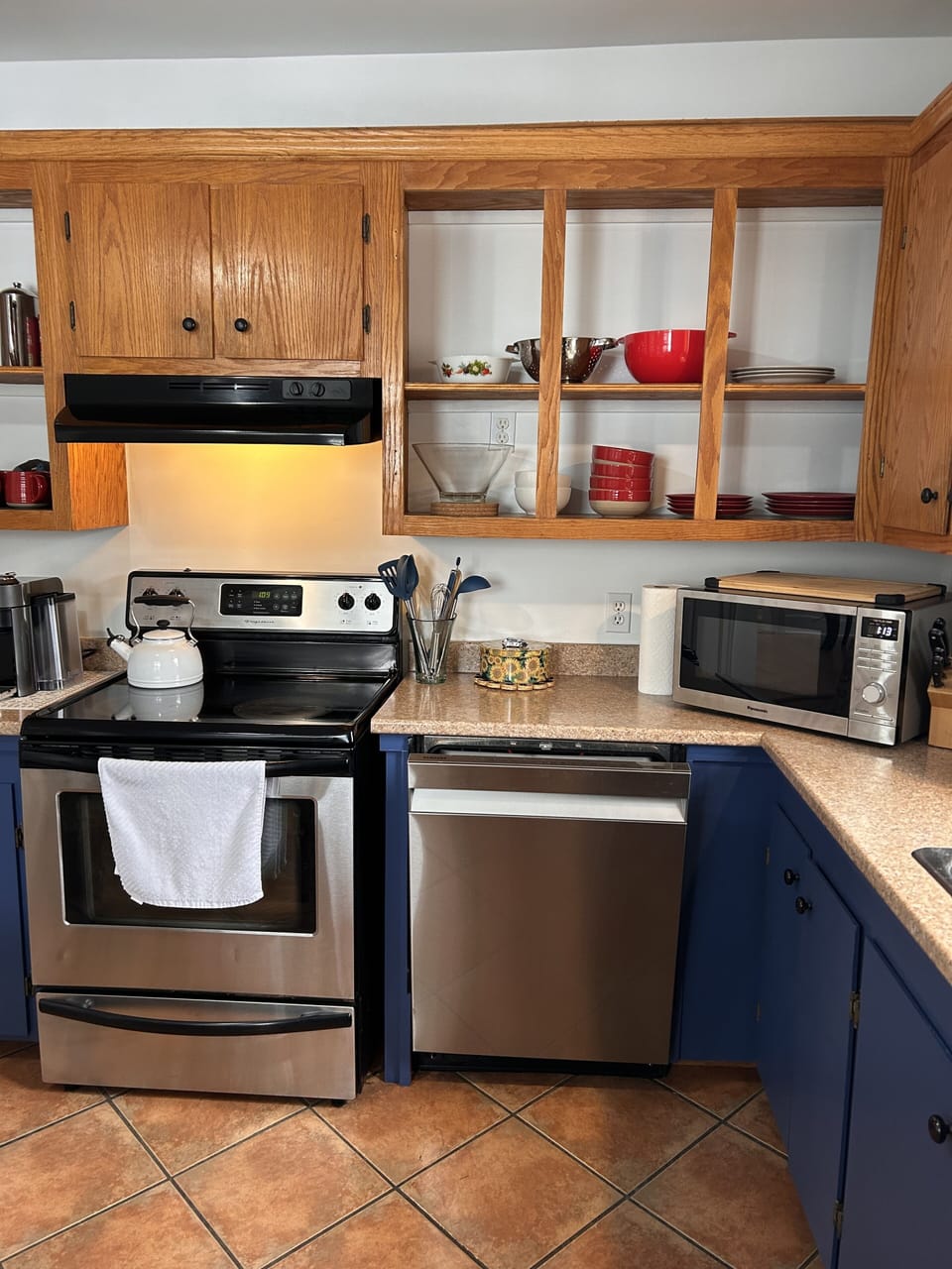 Fully stocked kitchen.