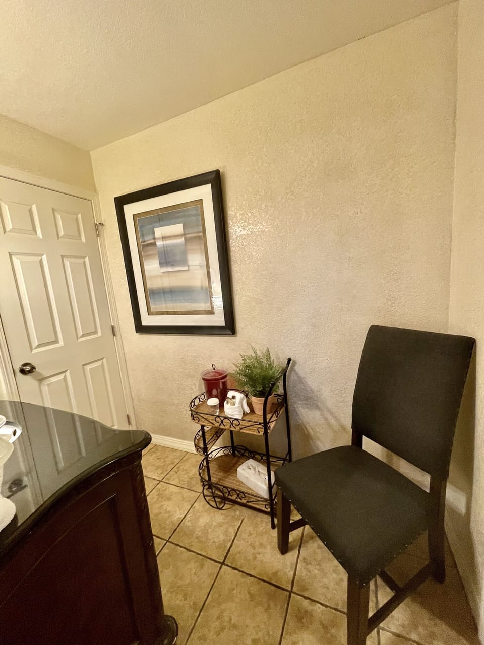 Floor, Flooring, Indoors, Chair, Furniture