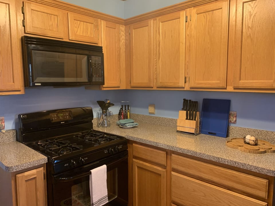 Indoors, Microwave, Oven, Kitchen, Cooktop