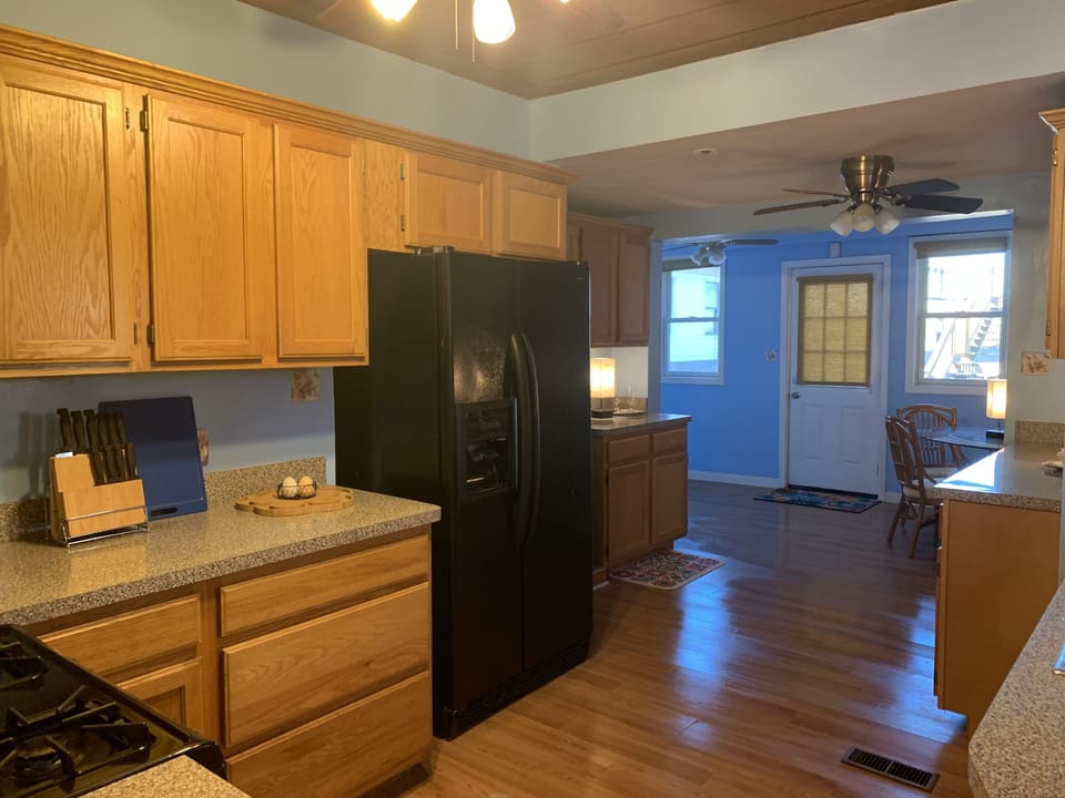 Floor, Flooring, Indoors, Hardwood, Refrigerator