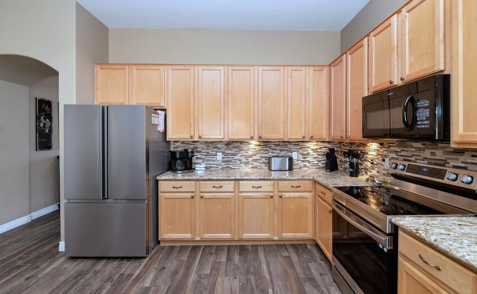 Kitchen Area 3 of 4