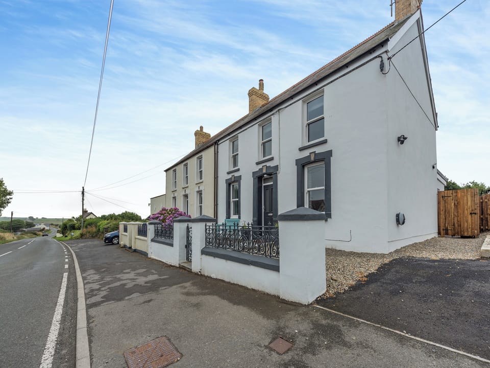 Exterior | Ardwyn, Square and Compass, near Haverfordwest