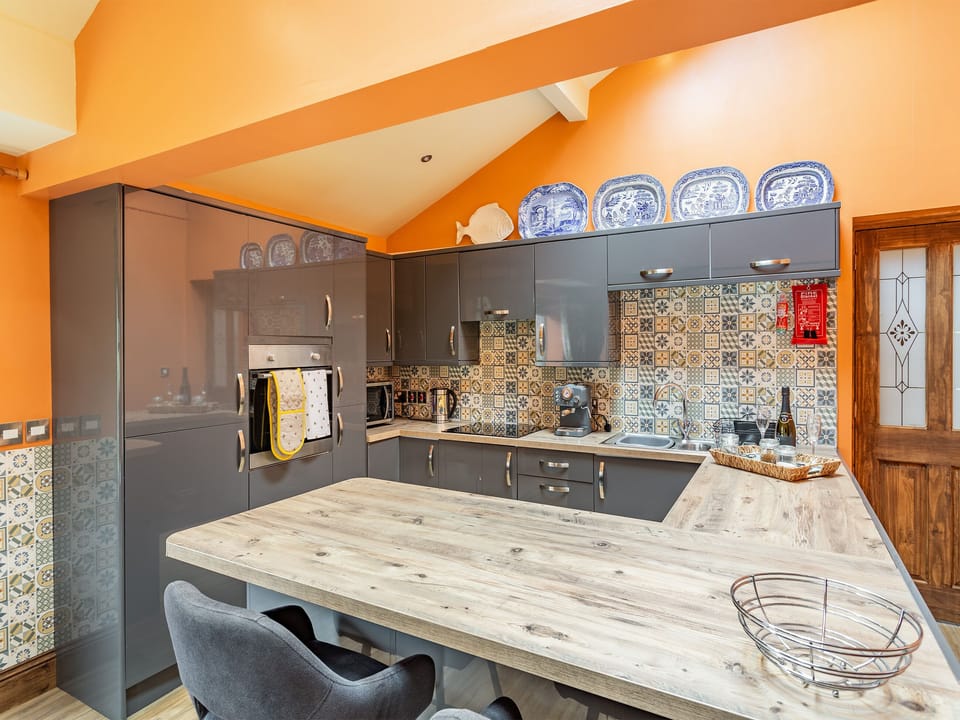 Kitchen area | Salt Pot Cottage, Glusburn, near Skipton