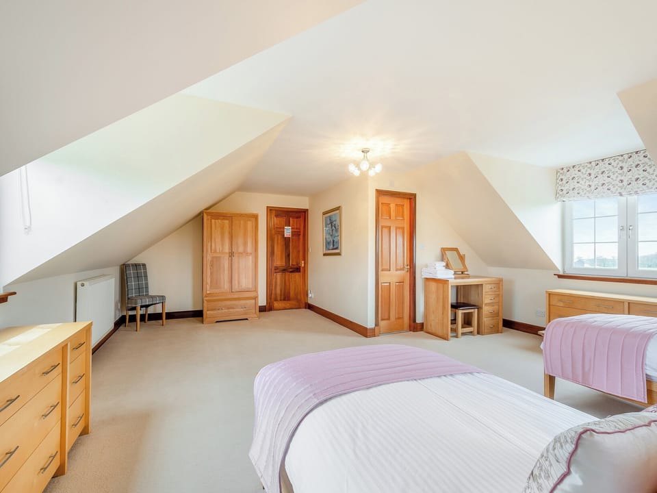 Twin bedroom | Kerrytonlia Cottage, Kingarth