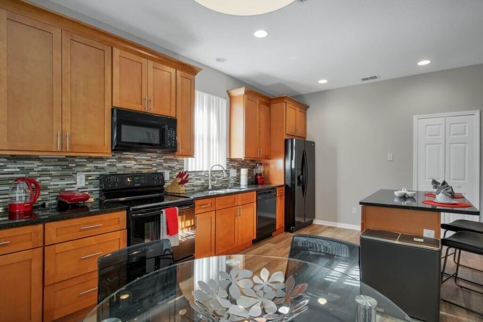 919-emerald-green-court--kissimmee--fl-34746-0043.jpg