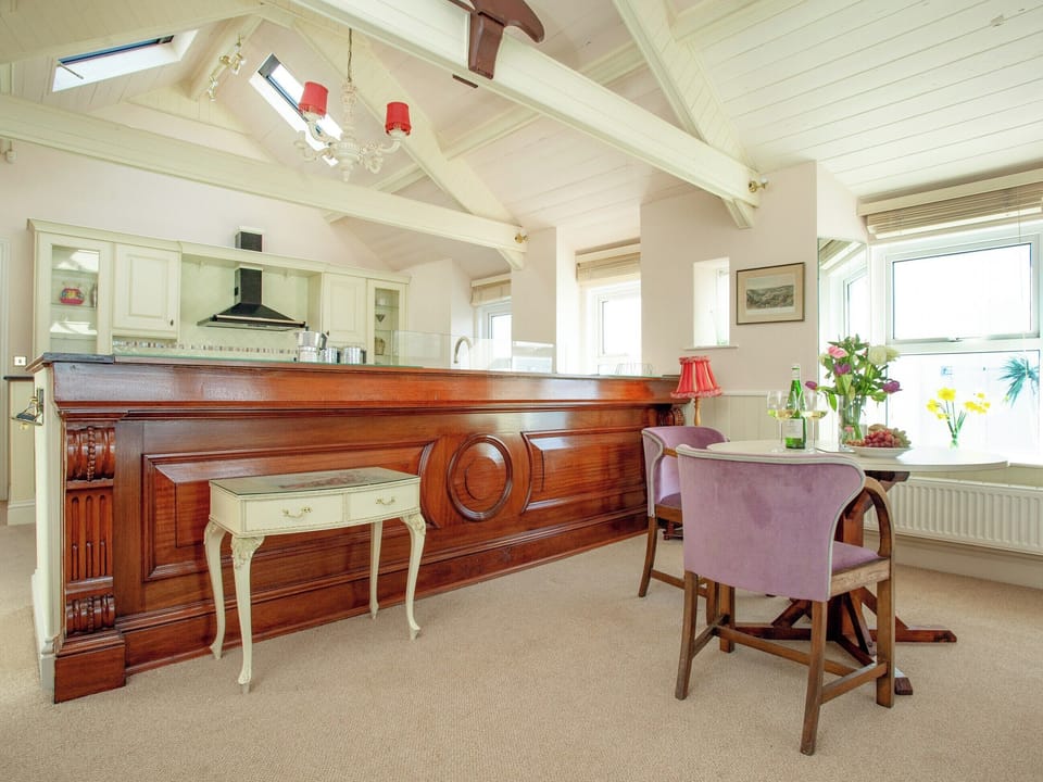 Open plan living space | Riviera View, Torquay