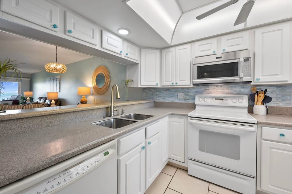 Nice Kitchen and Island