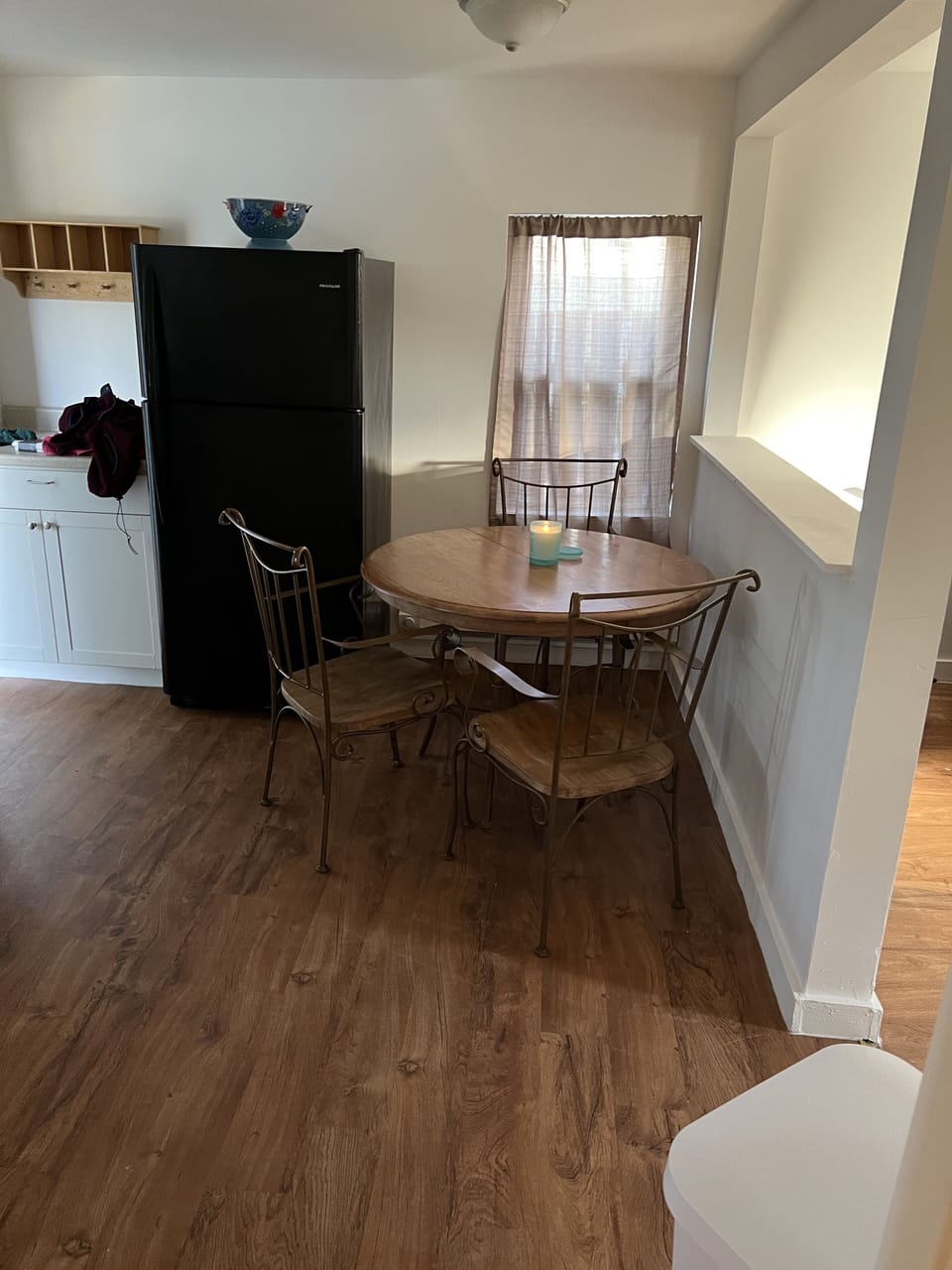 Floor, Flooring, Hardwood, Indoors, Chair