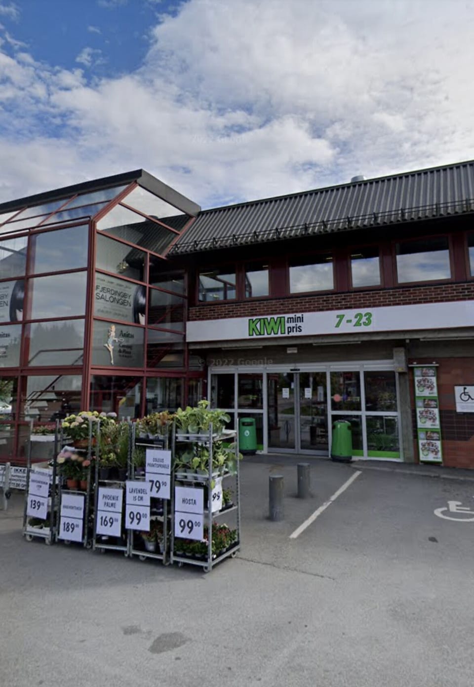 Food market 3-4 minutes walking distance 
pizza -second floor of the building 