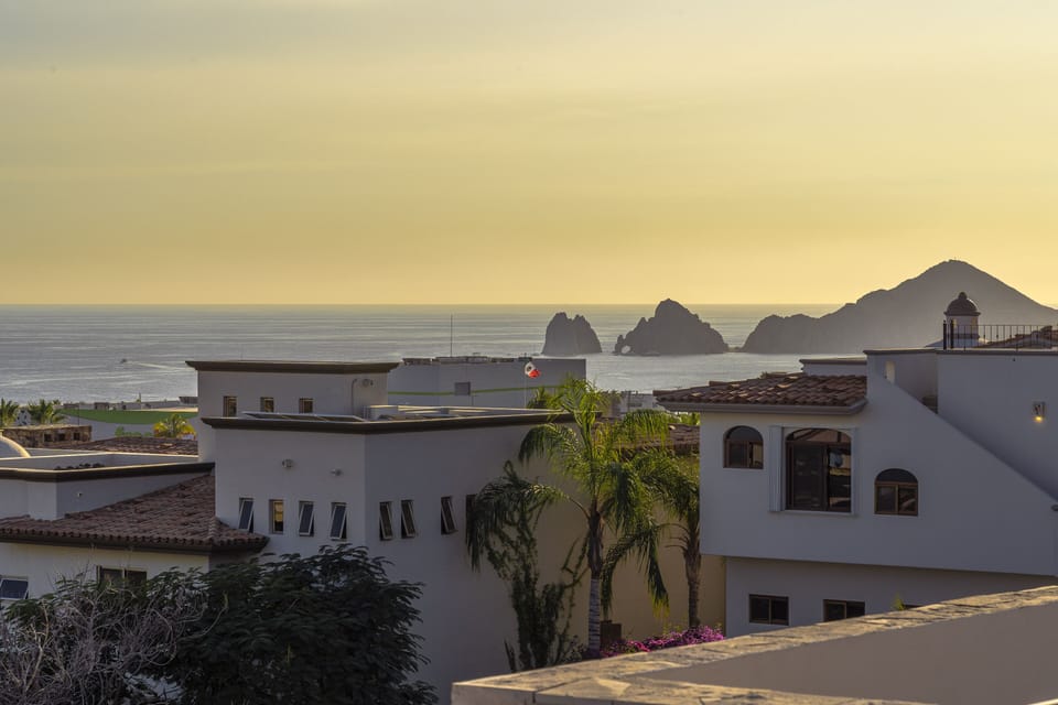 Arch view from rooftop deck
