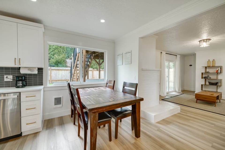 Dining Area | 1st Floor