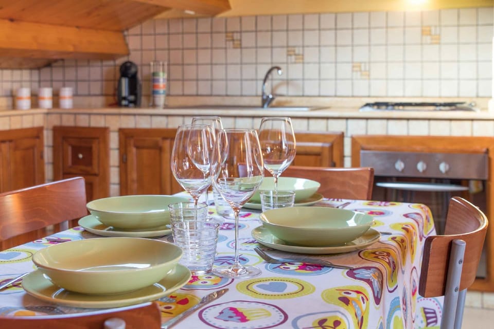 Kitchen-Living