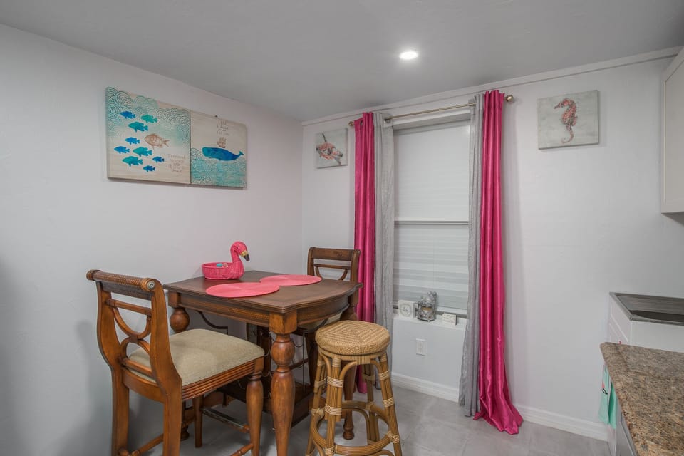 Small dining