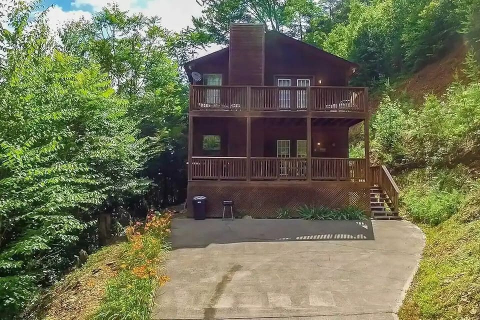 View of front of cabin.