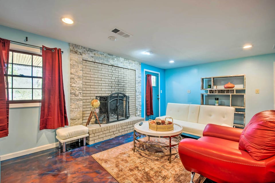 Decatur Vacation Rental | 2BR | 1BA | 1,500 Sq Ft | Step-Free Access