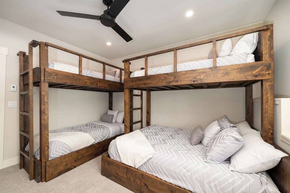 Lower level twin over queen and twin over twin bedroom