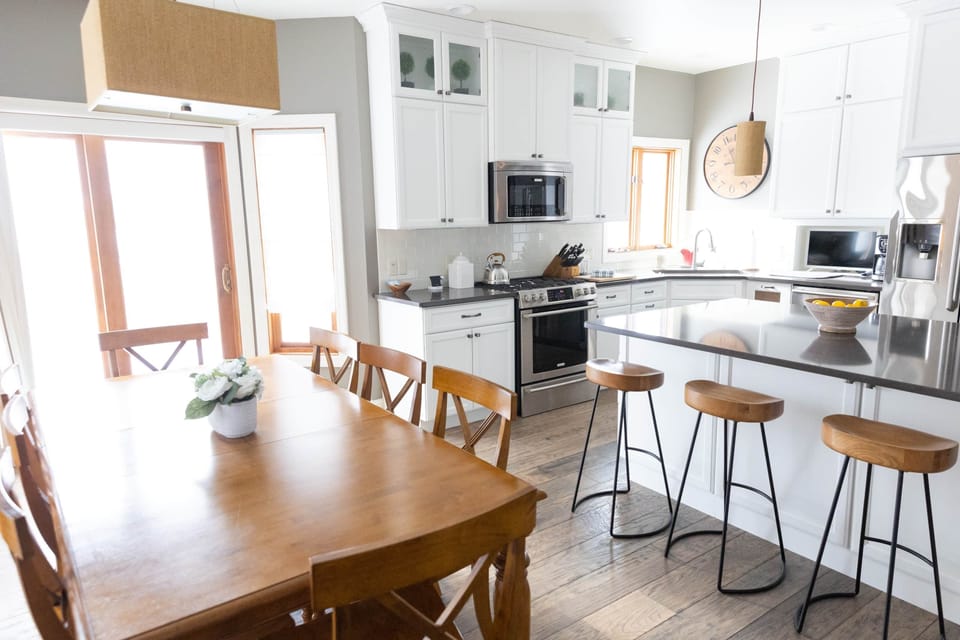 Main Level - Kitchen