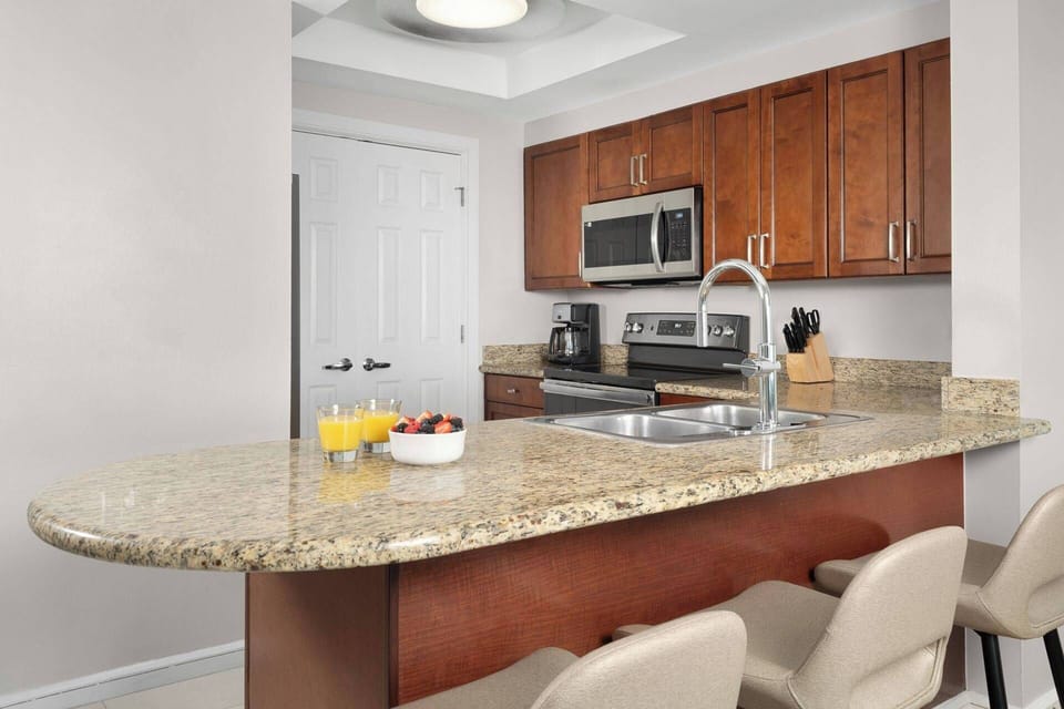 Full Kitchen with all the necessities.