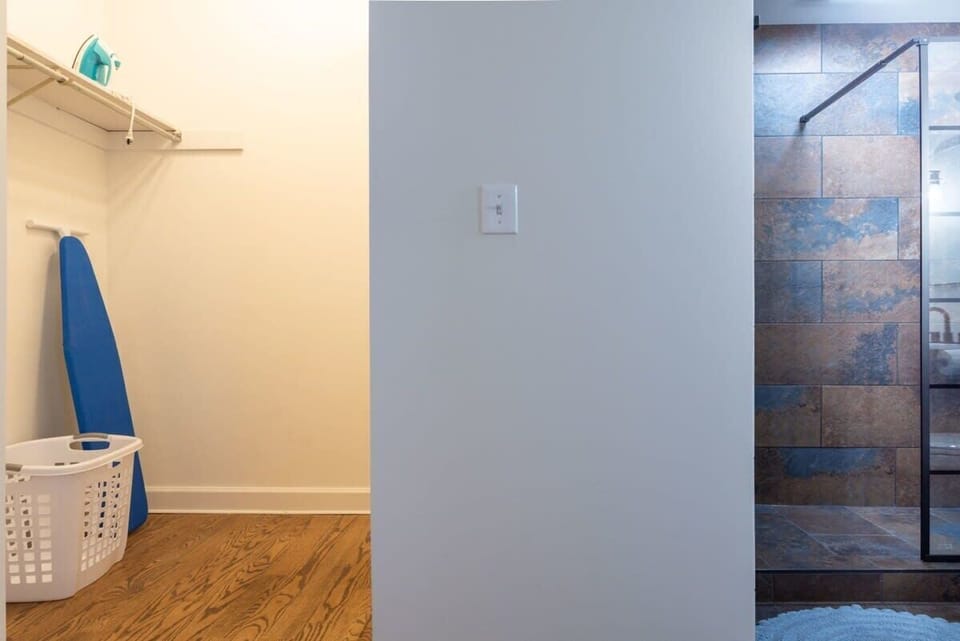 Large closet space in the primary suite with extra room for luggage and longer stays. #WalkInCloset #GuestConvenience
