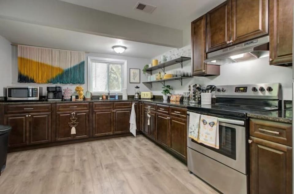Fully functional kitchen