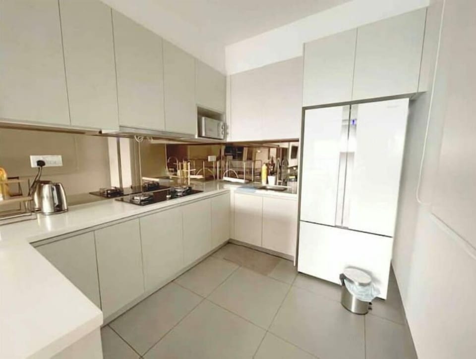 Kitchen - Stove & Refrigerator & Kettle