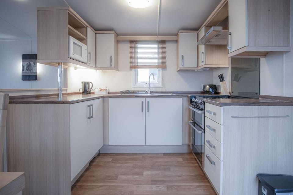 Ty Moselle 12 - 2 Bedroom Holiday Home - Amroth (13868)