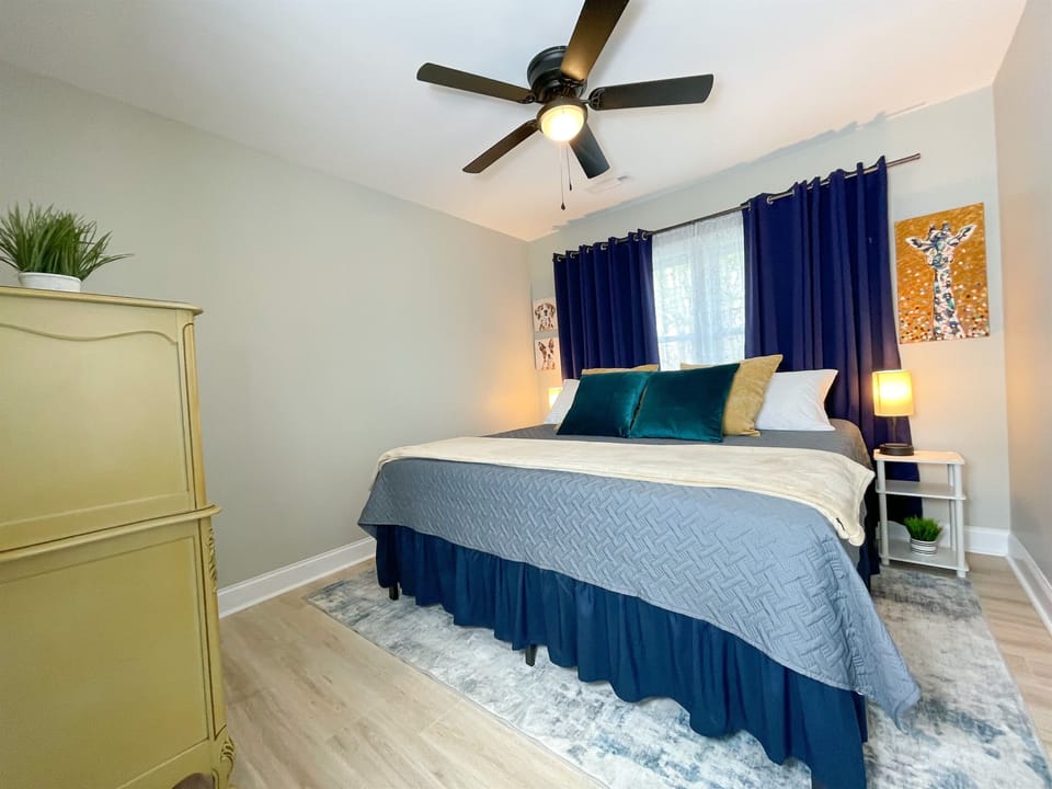 Bedroom #2: Brand new KING memory foam mattress