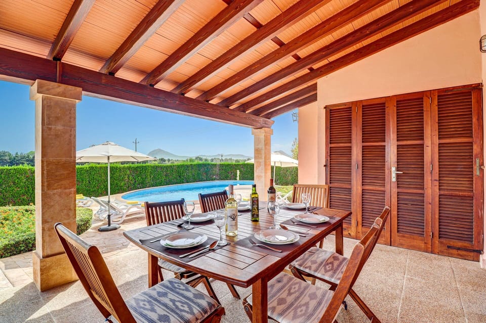Villa Bauza image