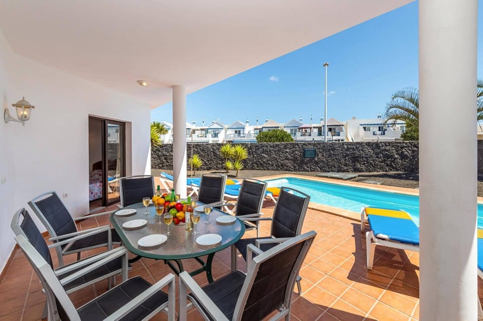 Villa Zoe image