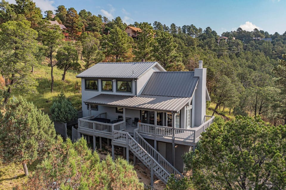 Welcome to Sierra Escape!