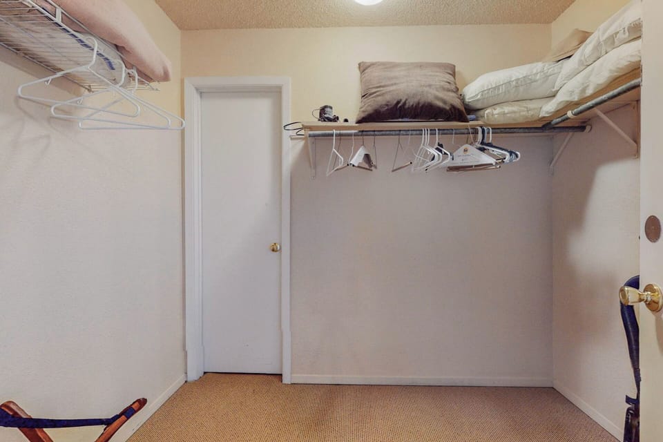 Primary Bedroom - Walk-In Closet