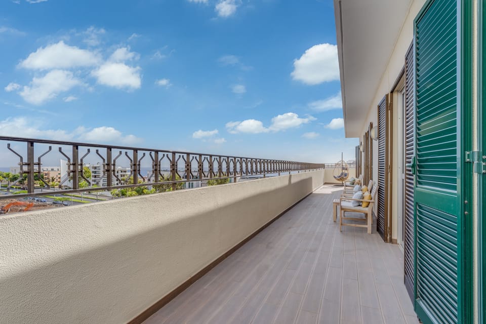 Balcony with Barbecue