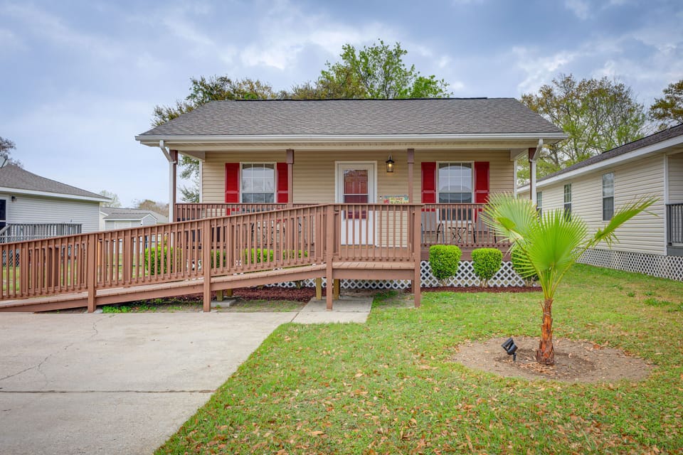 Biloxi Vacation Rental | 3BR | 2BA | Step-Free Access | 1,222 Sq Ft