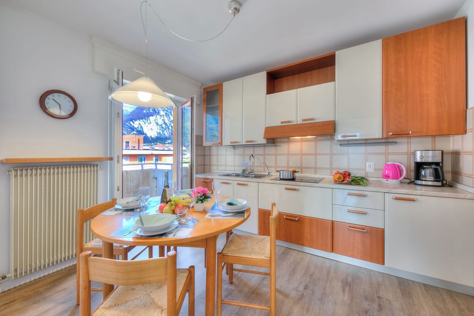Kitchen and dining area