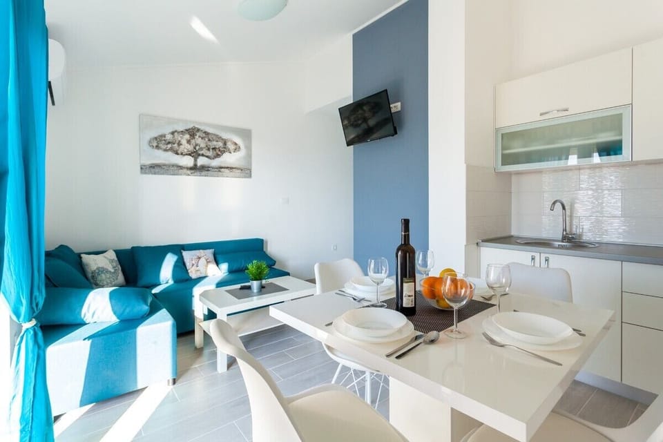 Kitchen, dining and living room