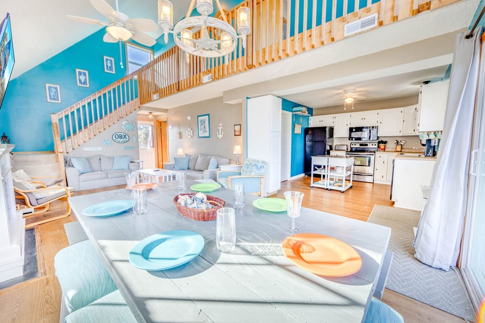 08-Surf-Or-Sound-Realty-1107-Frolicking Seaward-Dining Area-03